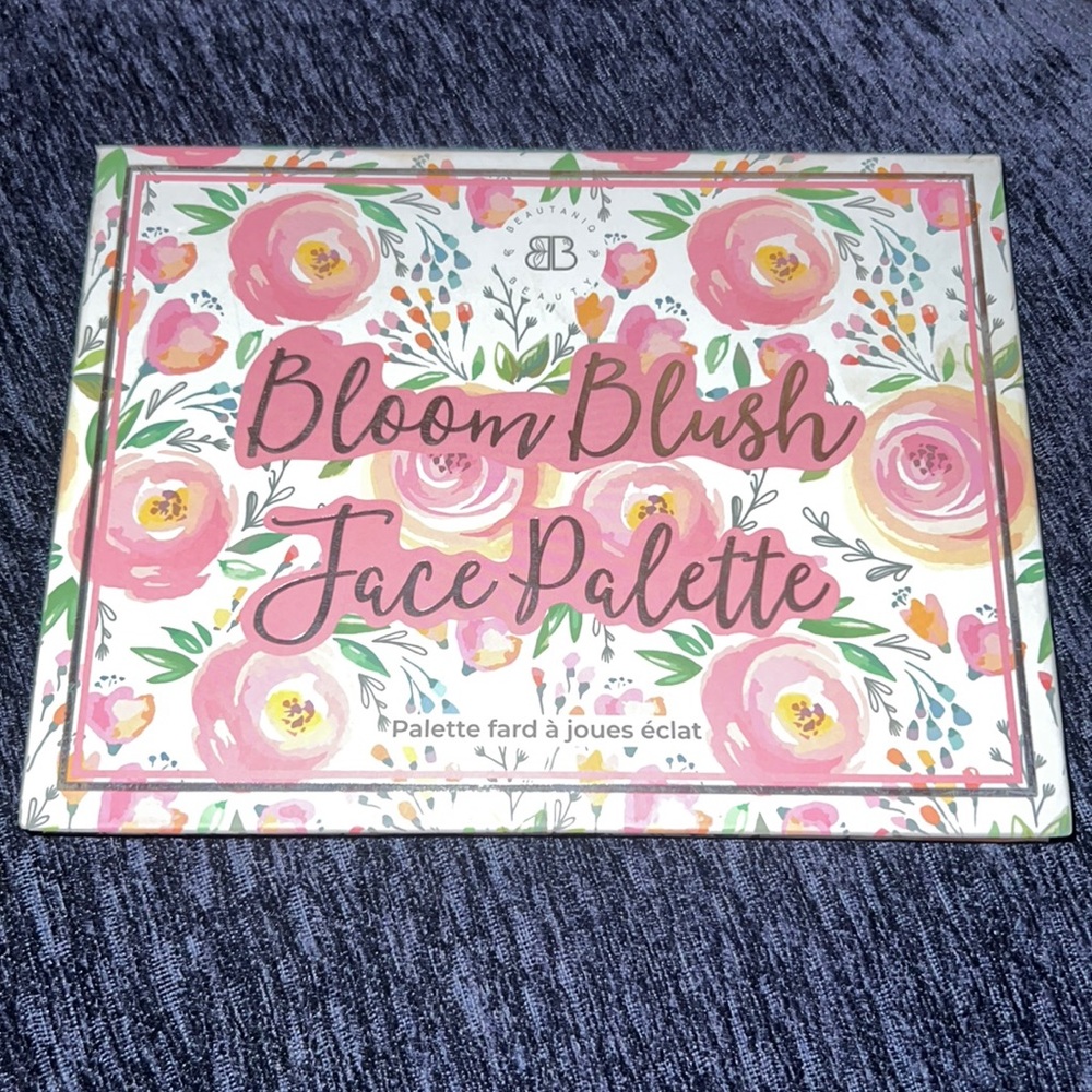 Beautaniq Beauty-Bloom Blush Face Palette. Brand new.